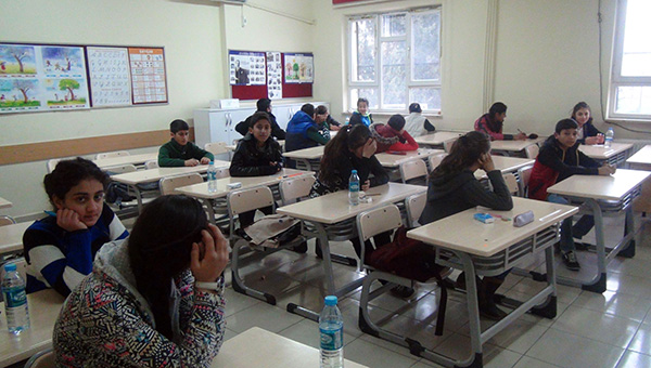 Nusaybin’de TEOG sınavı teröre rağmen yapıldı